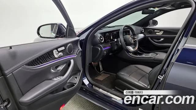 2021 Mercedes-Benz E-Class W213 E220d 4MATIC AMG Line Sold VIN W1KZF0FB6MA976093 – photo 12 2021 Mercedes-Benz E-Class W213 E220d 4MATIC AMG Line Sold VIN W1KZF0FB6MA976093 – photo 12