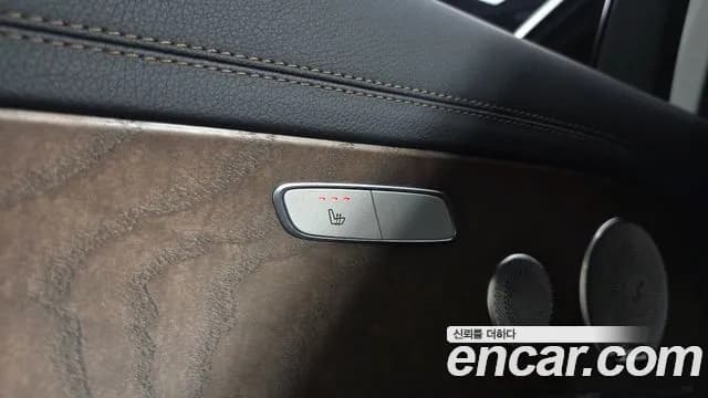 2022 Mercedes-Benz E-Class W213 E220d 4MATIC Exclusive Sold VIN W1KZF0FB6NB026750 – interior seats 2022 Mercedes-Benz E-Class W213 E220d 4MATIC Exclusive Sold VIN W1KZF0FB6NB026750 – interior seats