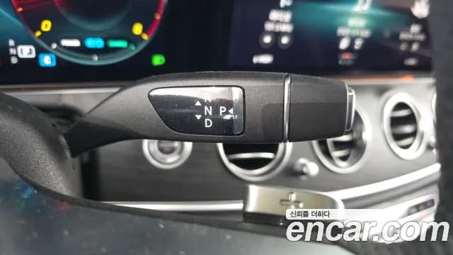 2022 Mercedes-Benz E-Class W213 E220d 4MATIC AMG Line Sold VIN W1KZF0FB6NB085667 – side profile 2022 Mercedes-Benz E-Class W213 E220d 4MATIC AMG Line Sold VIN W1KZF0FB6NB085667 – side profile
