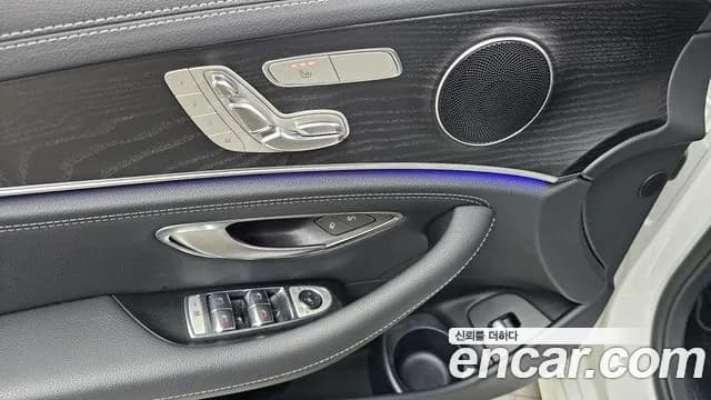 2021 Mercedes-Benz E-Class W213 E220d 4MATIC AMG Line Sold VIN W1KZF0FB7MA869540 – photo 13 2021 Mercedes-Benz E-Class W213 E220d 4MATIC AMG Line Sold VIN W1KZF0FB7MA869540 – photo 13