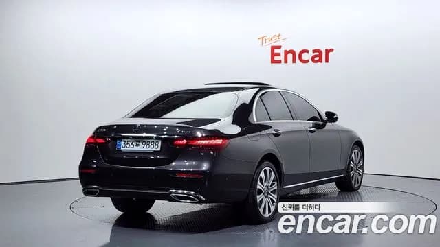 2021 Mercedes-Benz E-Class W213 E220d 4MATIC Exclusive Sold VIN W1KZF0FB8MA911827 – rear exterior 2021 Mercedes-Benz E-Class W213 E220d 4MATIC Exclusive Sold VIN W1KZF0FB8MA911827 – rear exterior