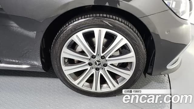 2021 Mercedes-Benz E-Class W213 E220d 4MATIC Exclusive Sold VIN W1KZF0FB8MA911827 – undercarriage 2021 Mercedes-Benz E-Class W213 E220d 4MATIC Exclusive Sold VIN W1KZF0FB8MA911827 – undercarriage