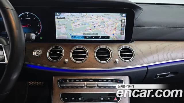 2021 Mercedes-Benz E-Class W213 E220d 4MATIC Exclusive Sold VIN W1KZF0FB8MA966116 – trunk area 2021 Mercedes-Benz E-Class W213 E220d 4MATIC Exclusive Sold VIN W1KZF0FB8MA966116 – trunk area