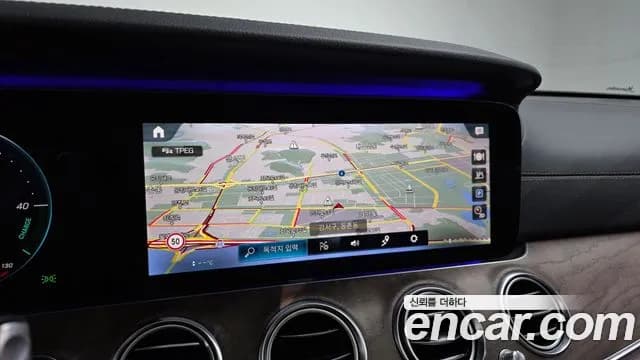 2021 Mercedes-Benz E-Class W213 E220d 4MATIC Exclusive Sold VIN W1KZF0FB9MA911304 – trunk area 2021 Mercedes-Benz E-Class W213 E220d 4MATIC Exclusive Sold VIN W1KZF0FB9MA911304 – trunk area