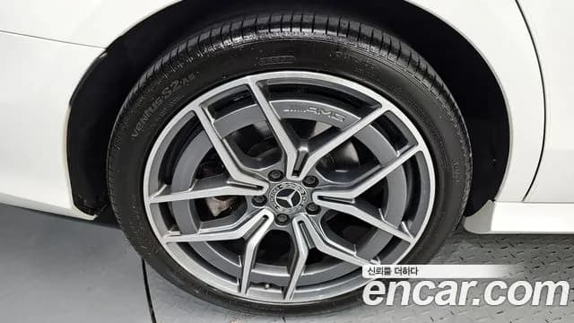 2022 Mercedes-Benz E-Class W213 E220d 4MATIC AMG Line Sold VIN W1KZF0FB9NB082035 – exterior detail 2022 Mercedes-Benz E-Class W213 E220d 4MATIC AMG Line Sold VIN W1KZF0FB9NB082035 – exterior detail