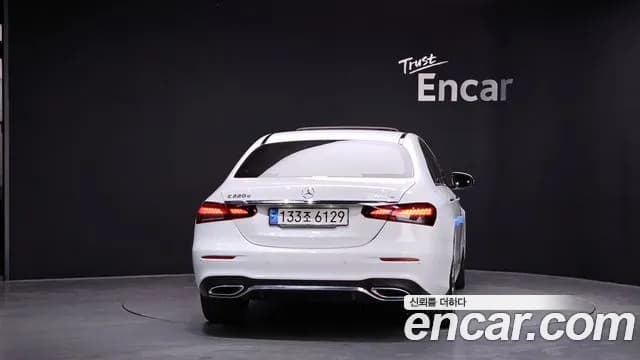 2022 Mercedes-Benz E-Class W213 E220d 4MATIC AMG Line Sold VIN W1KZF0FB9NB082035 – photo 13 2022 Mercedes-Benz E-Class W213 E220d 4MATIC AMG Line Sold VIN W1KZF0FB9NB082035 – photo 13