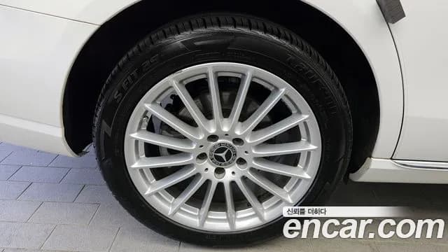2023 Mercedes-Benz E-Class W213 E220d 4MATIC Exclusive Sold VIN W1KZF0FB9PB149879 – photo 14 2023 Mercedes-Benz E-Class W213 E220d 4MATIC Exclusive Sold VIN W1KZF0FB9PB149879 – photo 14