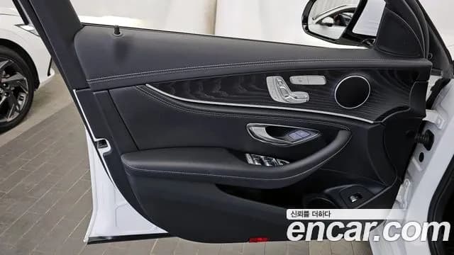 2021 Mercedes-Benz E-Class W213 E220d 4MATIC AMG Line Sold VIN W1KZF0FBXMA879754 – photo 28 2021 Mercedes-Benz E-Class W213 E220d 4MATIC AMG Line Sold VIN W1KZF0FBXMA879754 – photo 28