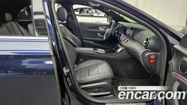 2022 Mercedes-Benz E-Class W213 E250 Avantgarde Sold VIN W1KZF4FB1NB030910 – side profile 2022 Mercedes-Benz E-Class W213 E250 Avantgarde Sold VIN W1KZF4FB1NB030910 – side profile