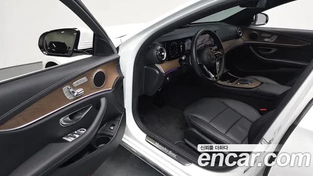 2022 Mercedes-Benz E-Class W213 E250 Exclusive Sold VIN W1KZF4FB1NB065558 – exterior detail 2022 Mercedes-Benz E-Class W213 E250 Exclusive Sold VIN W1KZF4FB1NB065558 – exterior detail