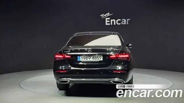 2021 Mercedes-Benz E-Class W213 E250 Exclusive Sold VIN W1KZF4FB3MA898394 – trunk area 2021 Mercedes-Benz E-Class W213 E250 Exclusive Sold VIN W1KZF4FB3MA898394 – trunk area