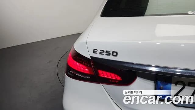 2023 Mercedes-Benz E-Class W213 E250 AMG Line Sold VIN W1KZF4FB3PB150453 – photo 13 2023 Mercedes-Benz E-Class W213 E250 AMG Line Sold VIN W1KZF4FB3PB150453 – photo 13