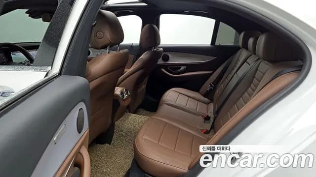 2021 Mercedes-Benz E-Class W213 E250 Avantgarde Sold VIN W1KZF4FB4MA951121 – exterior detail 2021 Mercedes-Benz E-Class W213 E250 Avantgarde Sold VIN W1KZF4FB4MA951121 – exterior detail