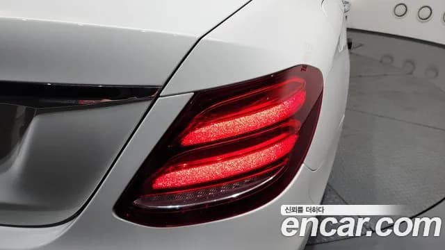 2020 Mercedes-Benz E-Class W213 E250 Avantgarde Sold VIN W1KZF4FB5LA845100 – rear exterior 2020 Mercedes-Benz E-Class W213 E250 Avantgarde Sold VIN W1KZF4FB5LA845100 – rear exterior