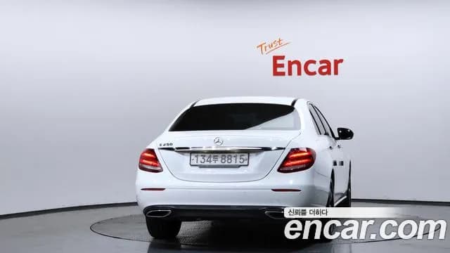 2020 Mercedes-Benz E-Class W213 E250 Avantgarde Sold VIN W1KZF4FB5LA845100 – photo 19 2020 Mercedes-Benz E-Class W213 E250 Avantgarde Sold VIN W1KZF4FB5LA845100 – photo 19