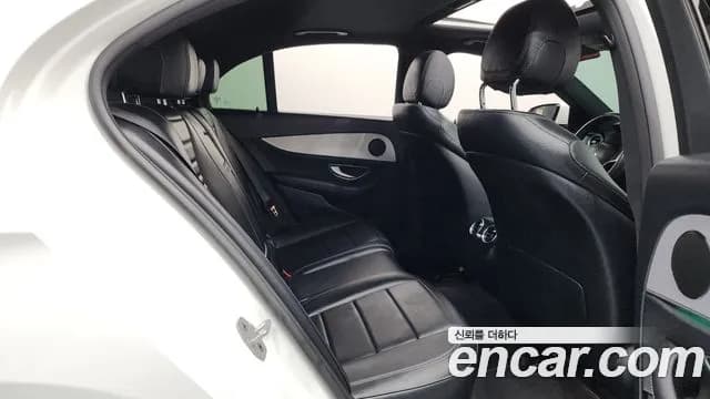 2021 Mercedes-Benz E-Class W213 E250 Avantgarde Sold VIN W1KZF4FB5MA890989 – photo 11 2021 Mercedes-Benz E-Class W213 E250 Avantgarde Sold VIN W1KZF4FB5MA890989 – photo 11