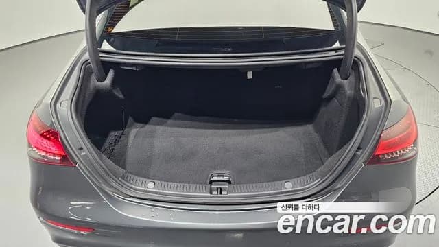 2023 Mercedes-Benz E-Class W213 E250 AMG Line Sold VIN W1KZF4FB5PB121858 – exterior detail 2023 Mercedes-Benz E-Class W213 E250 AMG Line Sold VIN W1KZF4FB5PB121858 – exterior detail