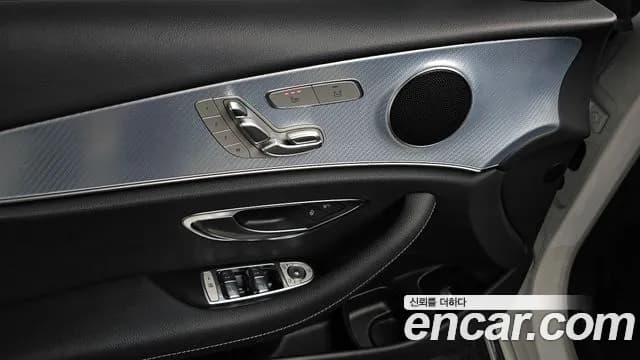 2020 Mercedes-Benz E-Class W213 E250 Avantgarde Sold VIN W1KZF4FB6LA766891 – interior seats 2020 Mercedes-Benz E-Class W213 E250 Avantgarde Sold VIN W1KZF4FB6LA766891 – interior seats