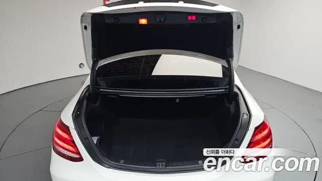 2020 Mercedes-Benz E-Class W213 E250 Avantgarde Sold VIN W1KZF4FB6LA766891 – photo 15 2020 Mercedes-Benz E-Class W213 E250 Avantgarde Sold VIN W1KZF4FB6LA766891 – photo 15