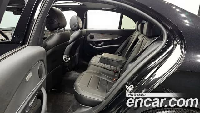 2020 Mercedes-Benz E-Class W213 E250 Avantgarde Sold VIN W1KZF4FB6LA835403 – side profile 2020 Mercedes-Benz E-Class W213 E250 Avantgarde Sold VIN W1KZF4FB6LA835403 – side profile