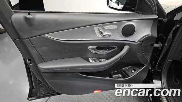 2020 Mercedes-Benz E-Class W213 E250 Avantgarde Sold VIN W1KZF4FB6LA835403 – photo 18 2020 Mercedes-Benz E-Class W213 E250 Avantgarde Sold VIN W1KZF4FB6LA835403 – photo 18