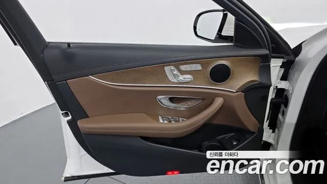 2022 Mercedes-Benz E-Class W213 E250 Exclusive Sold VIN W1KZF4FB6NB042146 – front exterior 2022 Mercedes-Benz E-Class W213 E250 Exclusive Sold VIN W1KZF4FB6NB042146 – front exterior