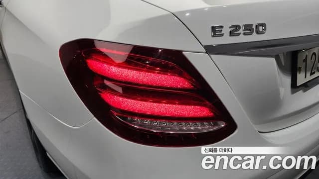 2020 Mercedes-Benz E-Class W213 E250 Avantgarde Sold VIN W1KZF4FB7LA764972 – side profile 2020 Mercedes-Benz E-Class W213 E250 Avantgarde Sold VIN W1KZF4FB7LA764972 – side profile