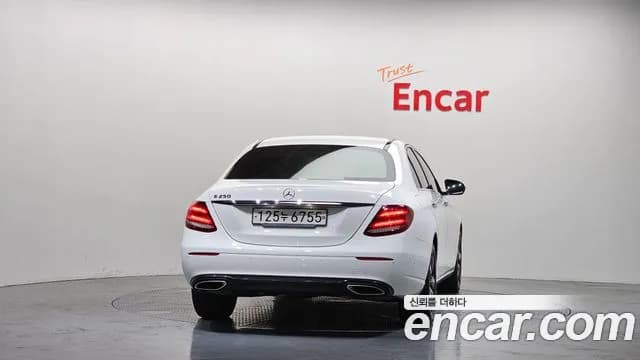 2020 Mercedes-Benz E-Class W213 E250 Avantgarde Sold VIN W1KZF4FB7LA764972 – photo 14 2020 Mercedes-Benz E-Class W213 E250 Avantgarde Sold VIN W1KZF4FB7LA764972 – photo 14