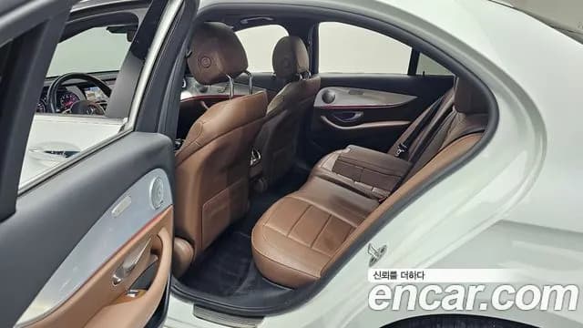 2020 Mercedes-Benz E-Class W213 E250 Avantgarde Sold VIN W1KZF4FB7LA764972 – photo 24 2020 Mercedes-Benz E-Class W213 E250 Avantgarde Sold VIN W1KZF4FB7LA764972 – photo 24