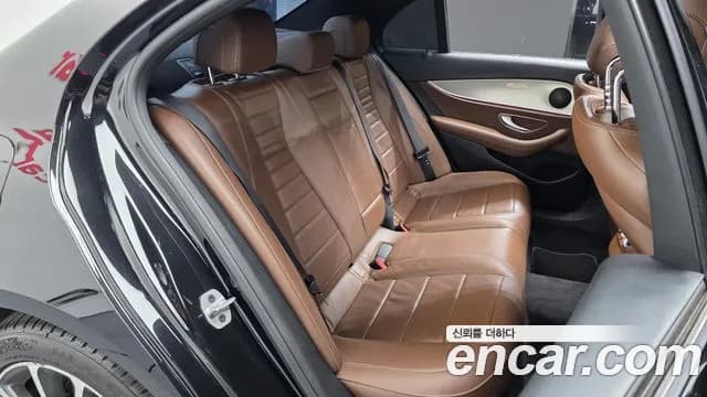 2020 Mercedes-Benz E-Class W213 E250 Avantgarde Sold VIN W1KZF4FB7LA829075 – photo 24 2020 Mercedes-Benz E-Class W213 E250 Avantgarde Sold VIN W1KZF4FB7LA829075 – photo 24