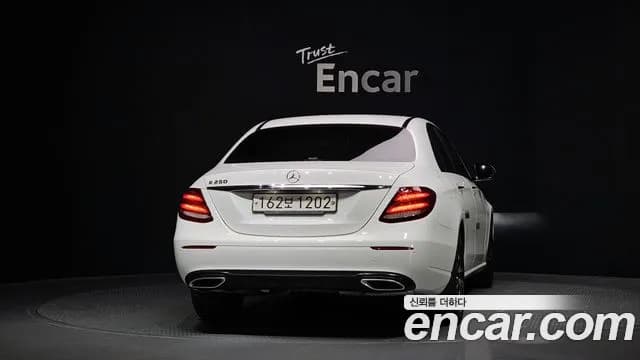 2020 Mercedes-Benz E-Class W213 E250 Avantgarde Sold VIN W1KZF4FB7LA831473 – photo 34 2020 Mercedes-Benz E-Class W213 E250 Avantgarde Sold VIN W1KZF4FB7LA831473 – photo 34