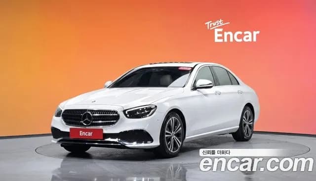2022 Mercedes-Benz E-Class W213 E250 Avantgarde Sold VIN W1KZF4FB7NB072319 – trunk area 2022 Mercedes-Benz E-Class W213 E250 Avantgarde Sold VIN W1KZF4FB7NB072319 – trunk area
