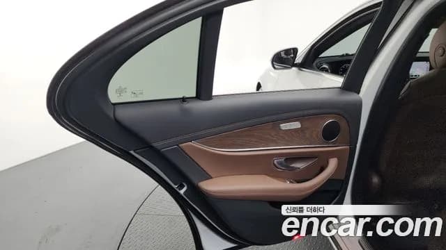 2021 Mercedes-Benz E-Class W213 E250 Exclusive Sold VIN W1KZF4FB8MA900236 – photo 17 2021 Mercedes-Benz E-Class W213 E250 Exclusive Sold VIN W1KZF4FB8MA900236 – photo 17