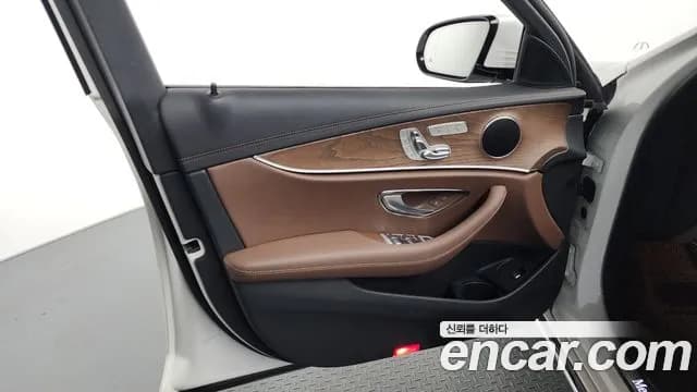 2021 Mercedes-Benz E-Class W213 E250 Exclusive Sold VIN W1KZF4FB8MA900236 – photo 34 2021 Mercedes-Benz E-Class W213 E250 Exclusive Sold VIN W1KZF4FB8MA900236 – photo 34