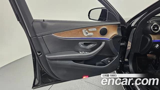 2021 Mercedes-Benz E-Class W213 E250 Exclusive Sold VIN W1KZF4FB8MA954913 – photo 15 2021 Mercedes-Benz E-Class W213 E250 Exclusive Sold VIN W1KZF4FB8MA954913 – photo 15