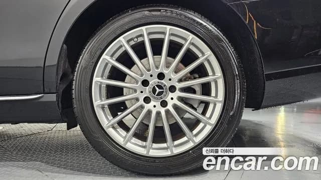 2021 Mercedes-Benz E-Class W213 E250 Exclusive Sold VIN W1KZF4FB8MA954913 – photo 29 2021 Mercedes-Benz E-Class W213 E250 Exclusive Sold VIN W1KZF4FB8MA954913 – photo 29