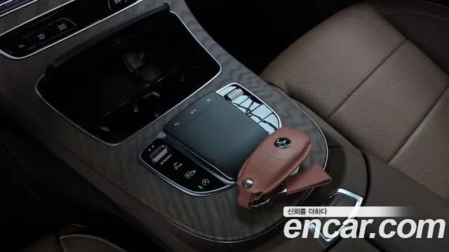 2022 Mercedes-Benz E-Class W213 E250 Exclusive Sold VIN W1KZF4FB8NB074080 – trunk area 2022 Mercedes-Benz E-Class W213 E250 Exclusive Sold VIN W1KZF4FB8NB074080 – trunk area