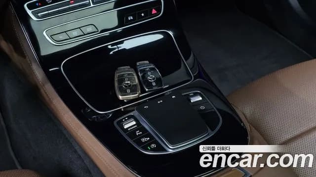 2023 Mercedes-Benz E-Class W213 E250 Avantgarde Sold VIN W1KZF4FB9PB162302 – engine bay 2023 Mercedes-Benz E-Class W213 E250 Avantgarde Sold VIN W1KZF4FB9PB162302 – engine bay