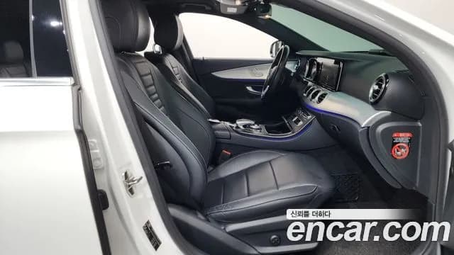 2020 Mercedes-Benz E-Class W213 E250 Avantgarde Sold VIN W1KZF4FBXLA767848 – engine bay 2020 Mercedes-Benz E-Class W213 E250 Avantgarde Sold VIN W1KZF4FBXLA767848 – engine bay