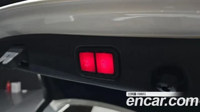 2020 Mercedes-Benz E-Class W213 E250 Avantgarde Sold VIN W1KZF4FBXLA800704 – engine bay 2020 Mercedes-Benz E-Class W213 E250 Avantgarde Sold VIN W1KZF4FBXLA800704 – engine bay