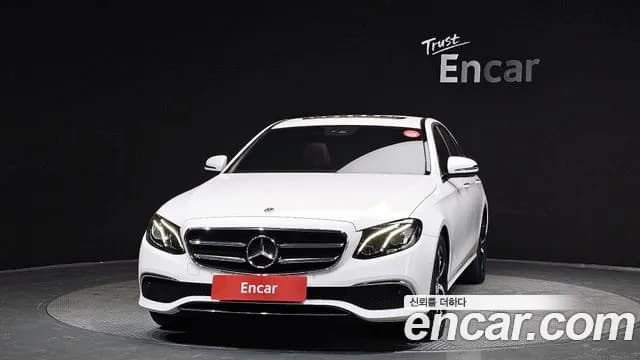 2020 Mercedes-Benz E-Class W213 E250 Avantgarde Sold VIN W1KZF4FBXLA800704 – trunk area 2020 Mercedes-Benz E-Class W213 E250 Avantgarde Sold VIN W1KZF4FBXLA800704 – trunk area