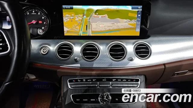 2020 Mercedes-Benz E-Class W213 E250 Avantgarde Sold VIN W1KZF4FBXLA800704 – photo 20 2020 Mercedes-Benz E-Class W213 E250 Avantgarde Sold VIN W1KZF4FBXLA800704 – photo 20