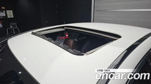 2021 Mercedes-Benz E-Class W213 E250 Avantgarde Sold VIN W1KZF4FBXMA926627 – exterior detail 2021 Mercedes-Benz E-Class W213 E250 Avantgarde Sold VIN W1KZF4FBXMA926627 – exterior detail