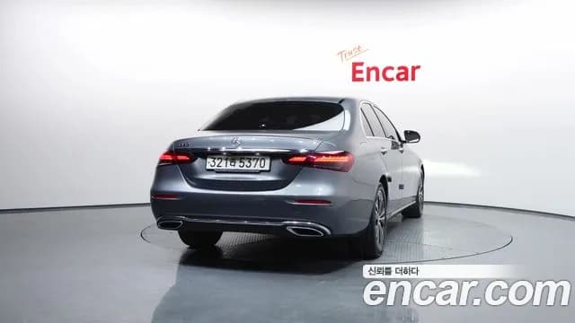 2021 Mercedes-Benz E-Class W213 E250 Avantgarde Sold VIN W1KZF4FBXMA974709 – photo 13 2021 Mercedes-Benz E-Class W213 E250 Avantgarde Sold VIN W1KZF4FBXMA974709 – photo 13