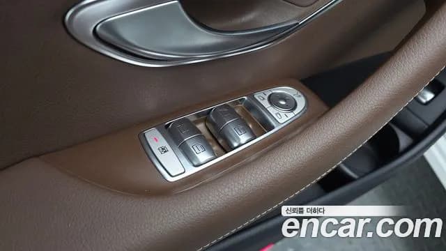 2021 Mercedes-Benz E-Class W213 E250 Avantgarde Sold VIN W1KZF4FBXMA988206 – rear exterior 2021 Mercedes-Benz E-Class W213 E250 Avantgarde Sold VIN W1KZF4FBXMA988206 – rear exterior