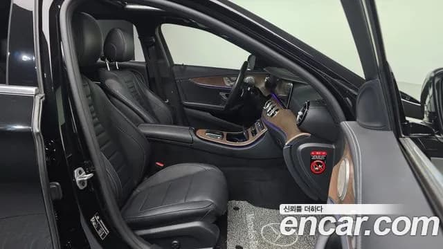 2021 Mercedes-Benz E-Class W213 E250 Exclusive Sold VIN W1KZF4FBXMA994698 – exterior detail 2021 Mercedes-Benz E-Class W213 E250 Exclusive Sold VIN W1KZF4FBXMA994698 – exterior detail