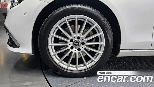 2023 Mercedes-Benz E-Class W213 E250 Exclusive Sold VIN W1KZF4FBXPB118051 – undercarriage 2023 Mercedes-Benz E-Class W213 E250 Exclusive Sold VIN W1KZF4FBXPB118051 – undercarriage