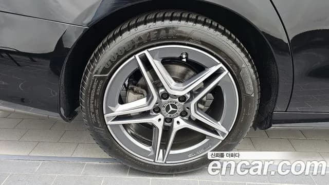 2023 Mercedes-Benz E-Class W213 E250 AMG Line Sold VIN W1KZF4FBXPB180288 – photo 17 2023 Mercedes-Benz E-Class W213 E250 AMG Line Sold VIN W1KZF4FBXPB180288 – photo 17