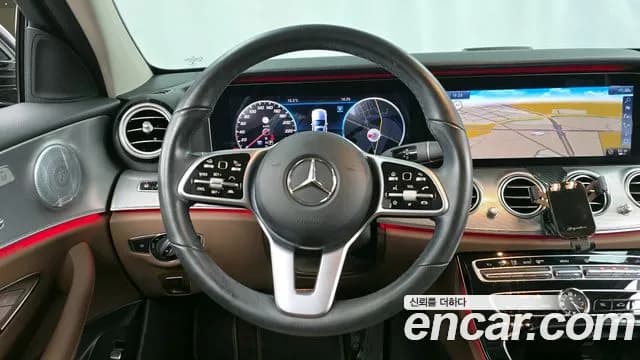 2020 Mercedes-Benz E-Class W213 E300 4MATIC AMG Line Sold VIN W1KZF4KB5LA842235 – trunk area 2020 Mercedes-Benz E-Class W213 E300 4MATIC AMG Line Sold VIN W1KZF4KB5LA842235 – trunk area