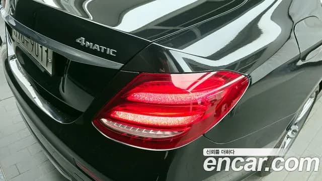 2020 Mercedes-Benz E-Class W213 E300 4MATIC AMG Line Sold VIN W1KZF4KB5LA842235 – photo 14 2020 Mercedes-Benz E-Class W213 E300 4MATIC AMG Line Sold VIN W1KZF4KB5LA842235 – photo 14